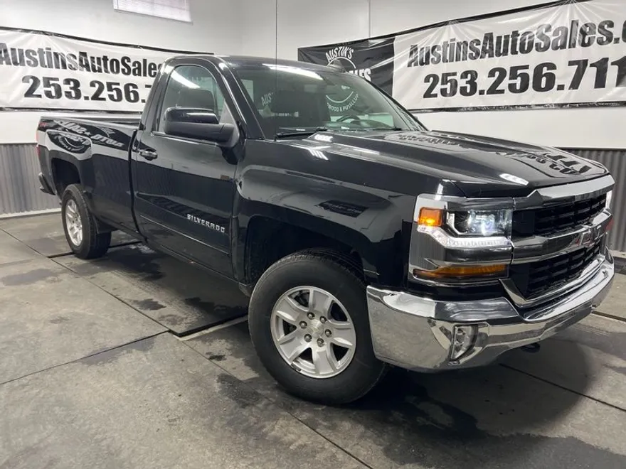 2018 Chevrolet Silverado 1500 LT photo 1
