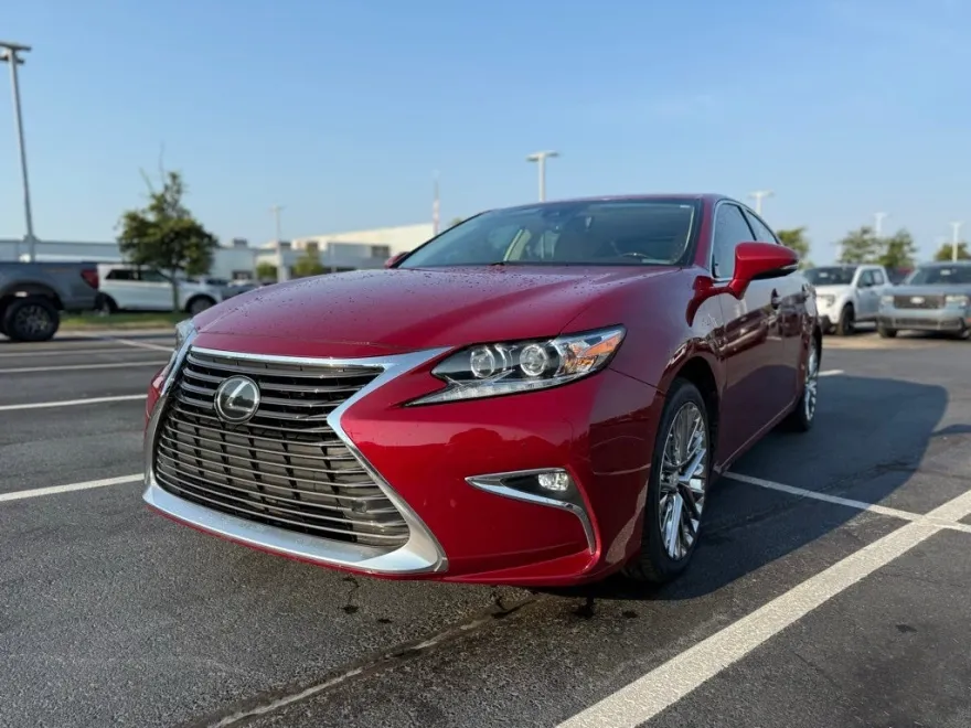 2017 Lexus ES 350 photo 1