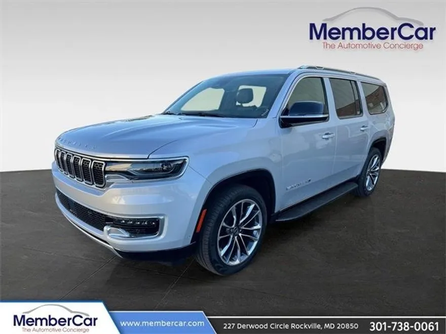 2024 Jeep Wagoneer L Series II photo 1