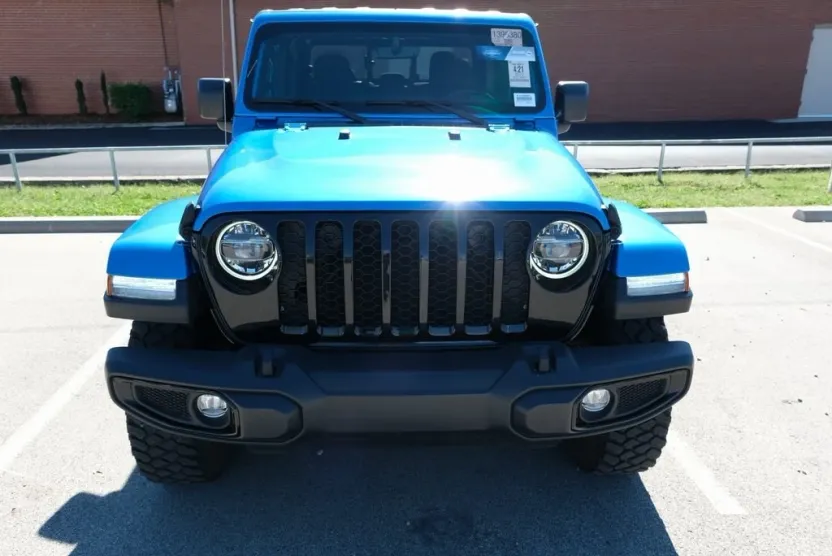 2022 Jeep Gladiator Willys photo 1