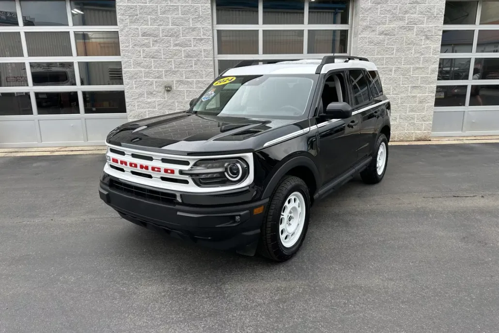 2024 Ford Bronco Sport Heritage photo 1