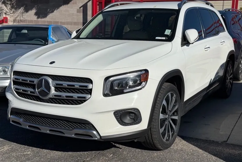 2021 Mercedes Benz GLB 250 4MATIC photo 1