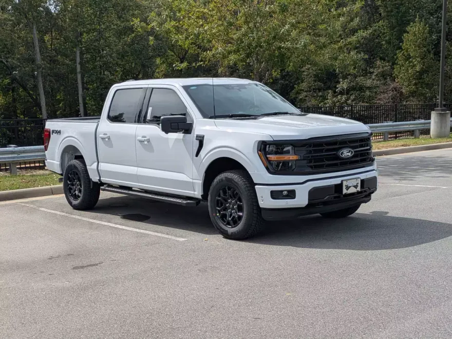 2025 Ford F-150 XLT photo 1