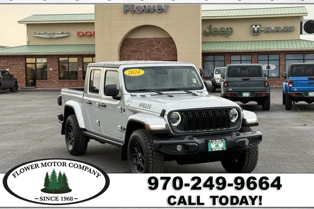 2024 Jeep Gladiator Willys photo 1