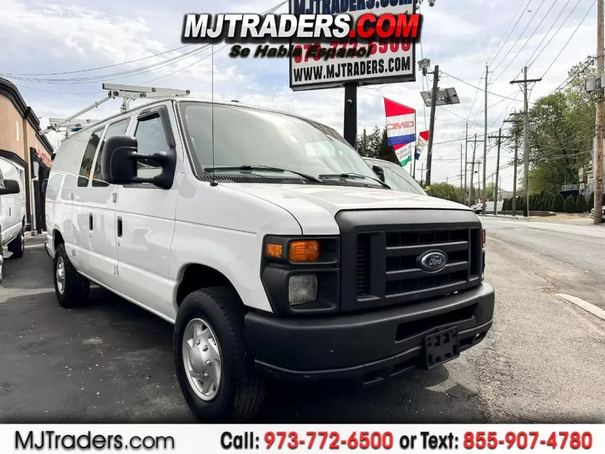 2011 Ford E-250 photo 1