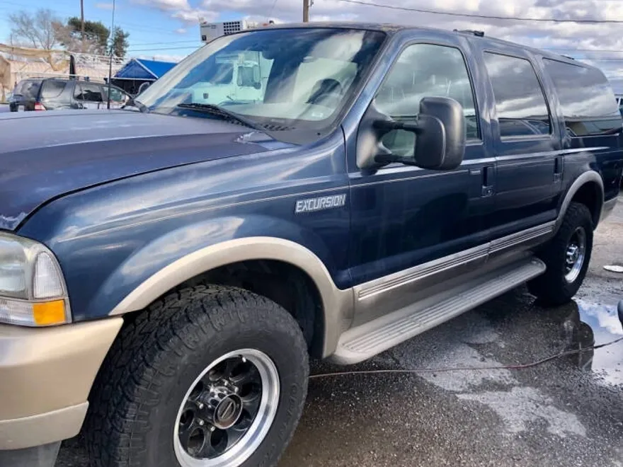 2003 Ford Excursion Eddie Bauer photo 1