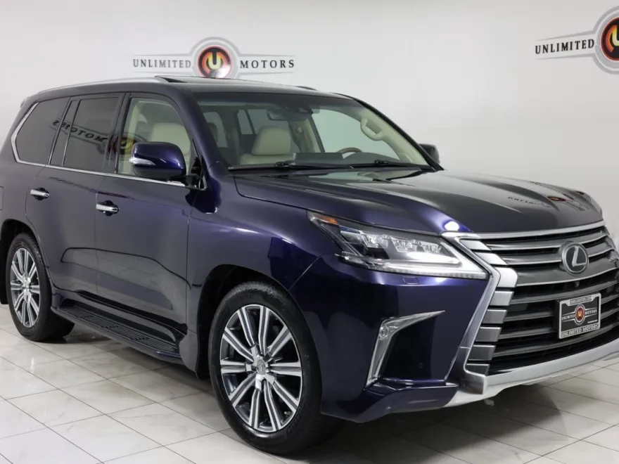 2017 Lexus LX 570 photo 33