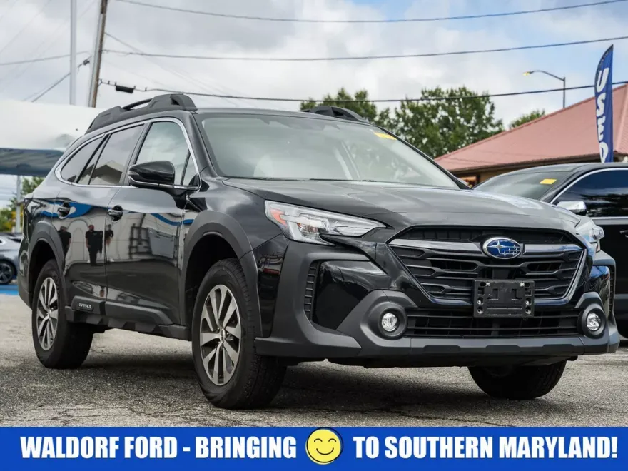 2024 Subaru Outback Premium photo 1