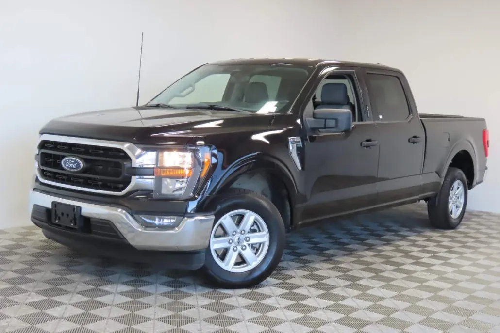2023 Ford F-150 XLT photo 1