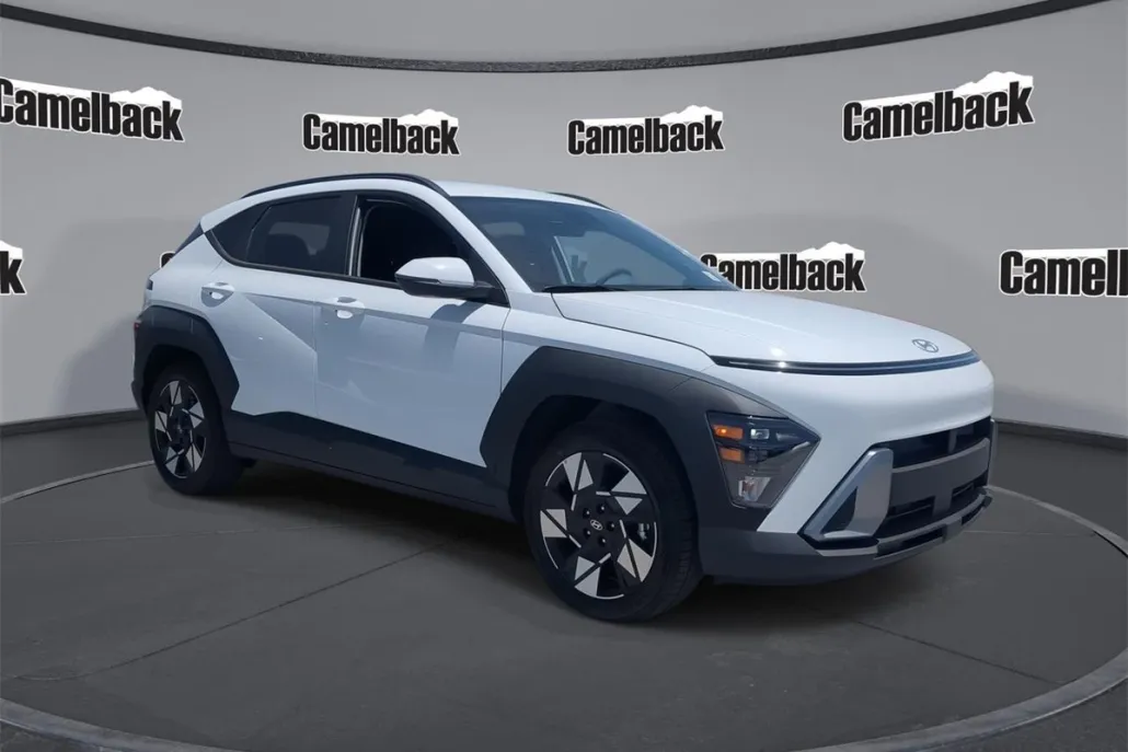 2025 Hyundai Kona SEL photo 1