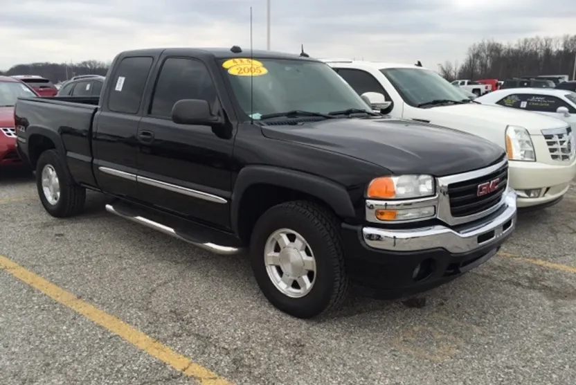 2005 Gmc Sierra 1500 photo 1