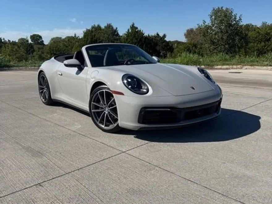 2024 Porsche 911 Cabriolet photo 1