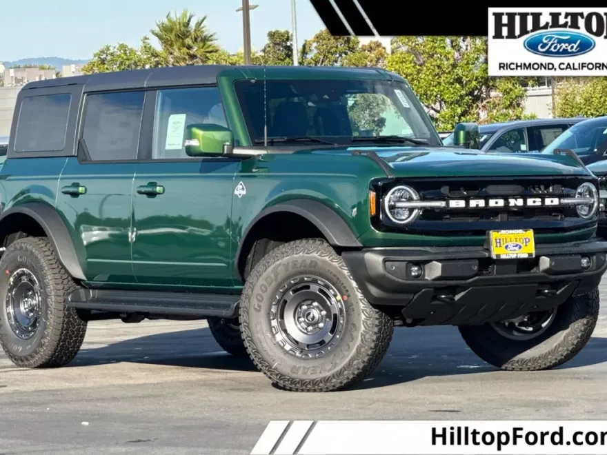 2025 Ford Bronco Outer Banks photo 1