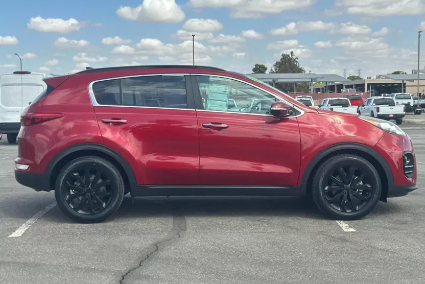 2018 Kia Sportage EX photo 1