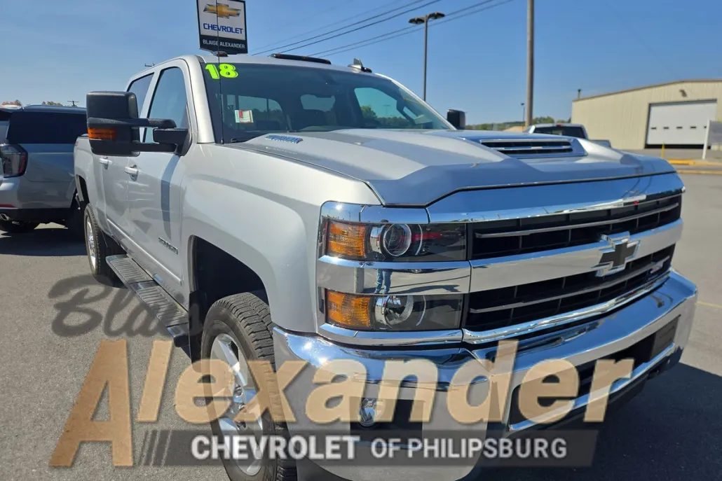 2018 Chevrolet Silverado 2500HD LT photo 1