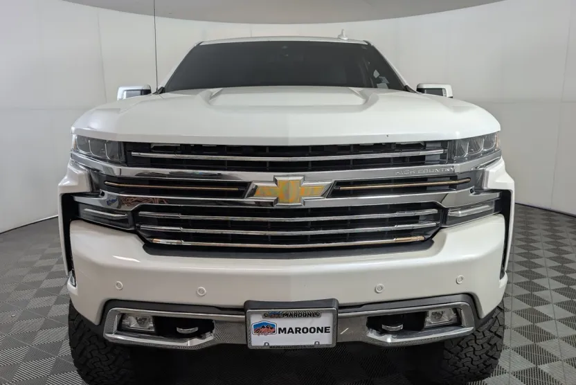 2019 Chevrolet Silverado 1500 High Country photo 1