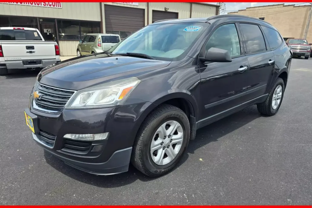 2014 Chevrolet Traverse LS photo 1