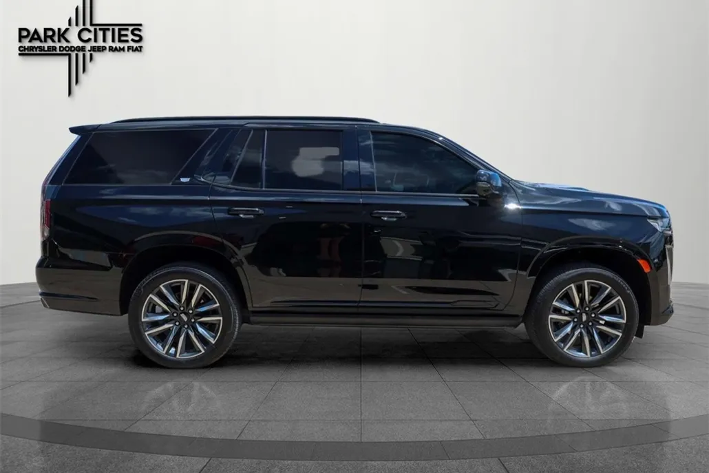 2024 Cadillac Escalade Sport photo 1