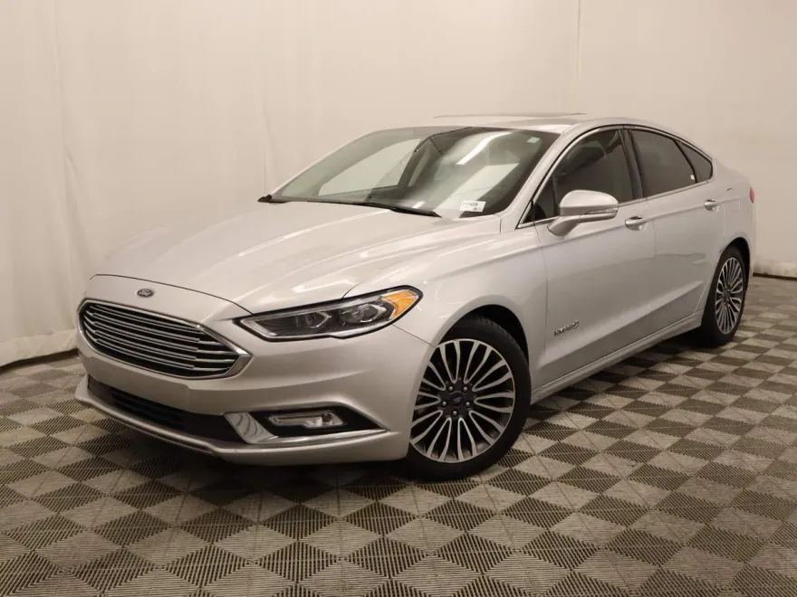 2018 Ford Fusion Hybrid Titanium photo 1