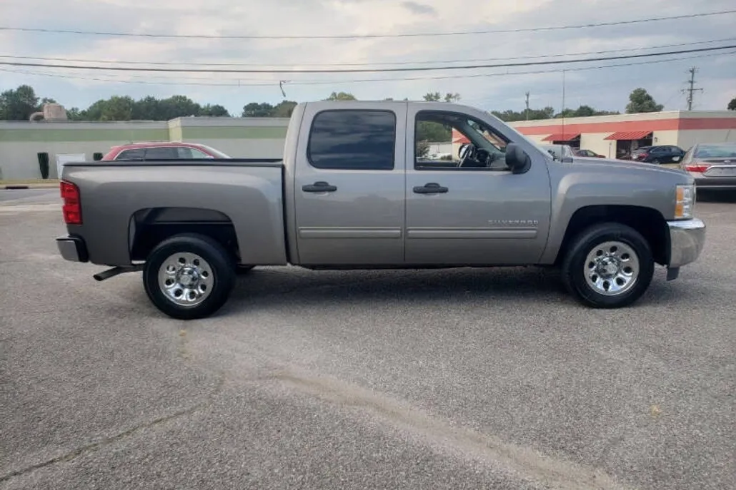 2013 Chevrolet Silverado 1500 LT photo 1