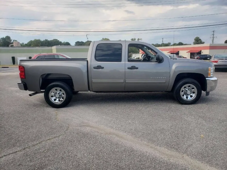 2013 Chevrolet Silverado 1500 LT photo 1