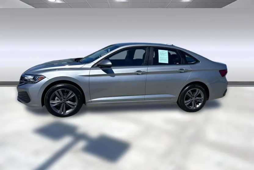 2022 Volkswagen Jetta SE photo 1