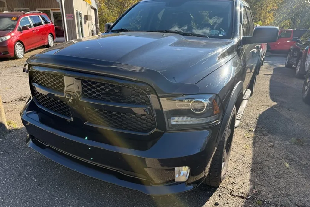 2015 Ram 1500 Tradesman photo 1