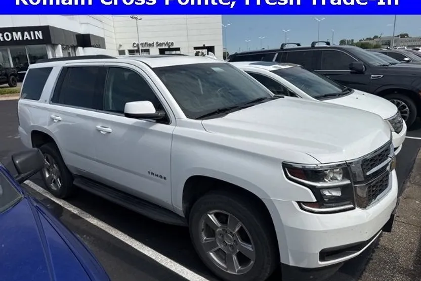 2017 Chevrolet Tahoe LT photo 1
