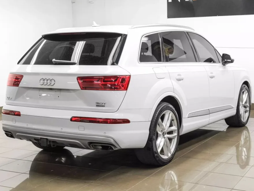 2017 Audi Q7 3.0T Prestige photo 8