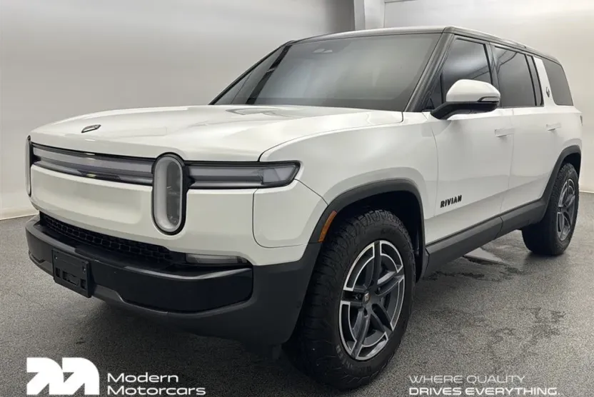 2025 Rivian R1S Adventure photo 1