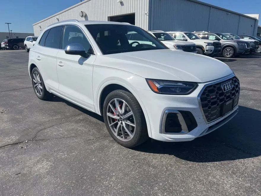 2023 Audi SQ5 Premium Plus photo 1