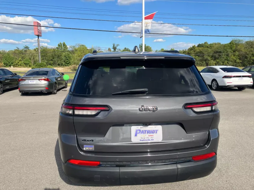 2024 Jeep Grand Cherokee Altitude photo 1