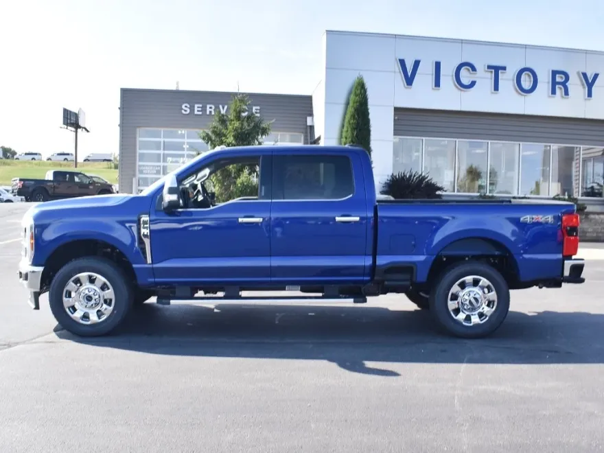 2026 Ford F-250 Lariat photo 1