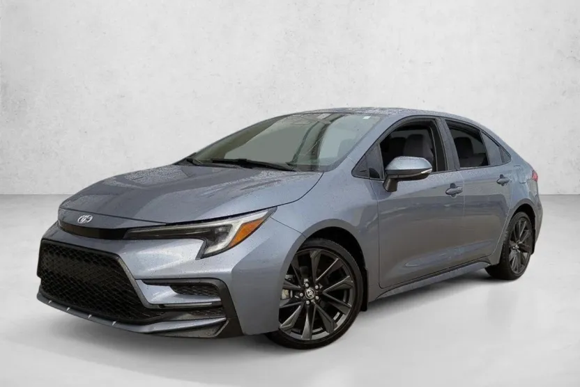 2024 Toyota Corolla SE photo 1