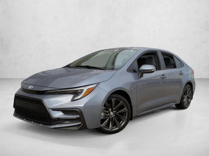 2024 Toyota Corolla SE photo 1