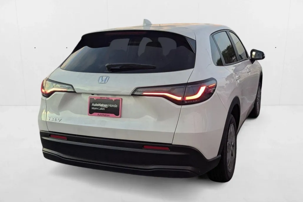 2026 Honda HR-V LX photo 1