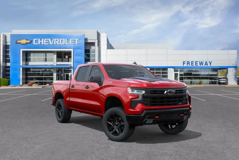 2026 Chevrolet Silverado 1500 Trail Boss photo 1