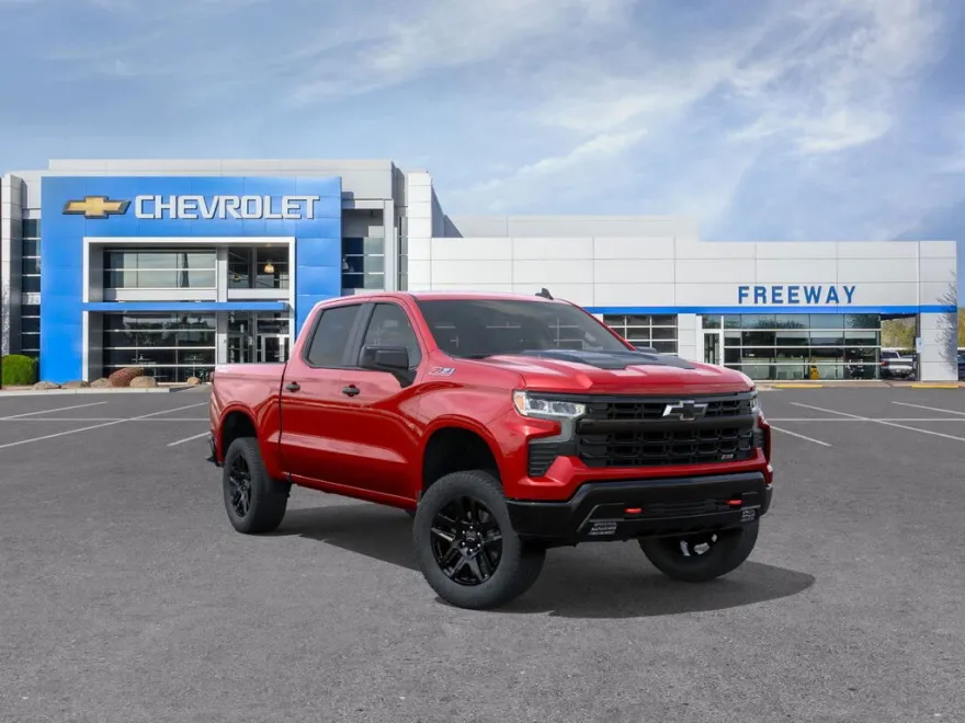 2026 Chevrolet Silverado 1500 Trail Boss photo 1