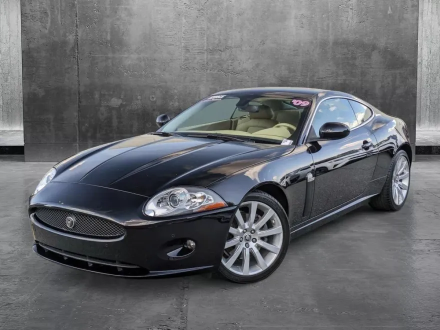 2009 Jaguar XK Base photo 1