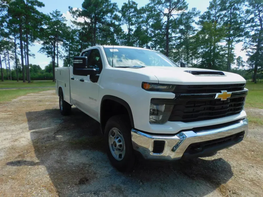 2024 Chevrolet Silverado 2500HD photo 1