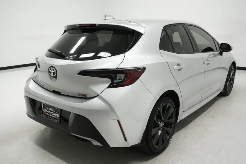 2023 Toyota Corolla XSE photo 1
