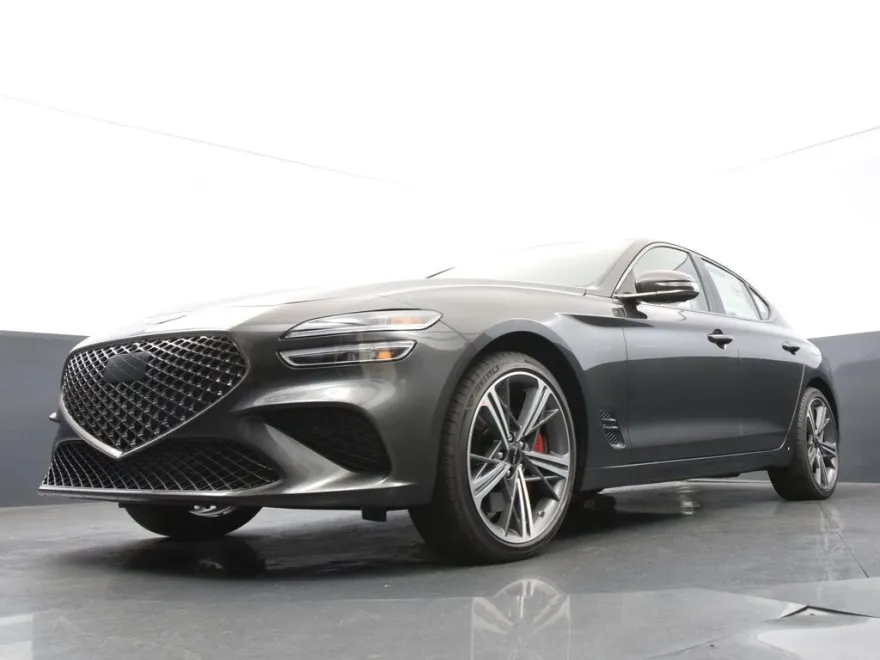 2024 Genesis G70 3.3T Sport Prestige photo 1