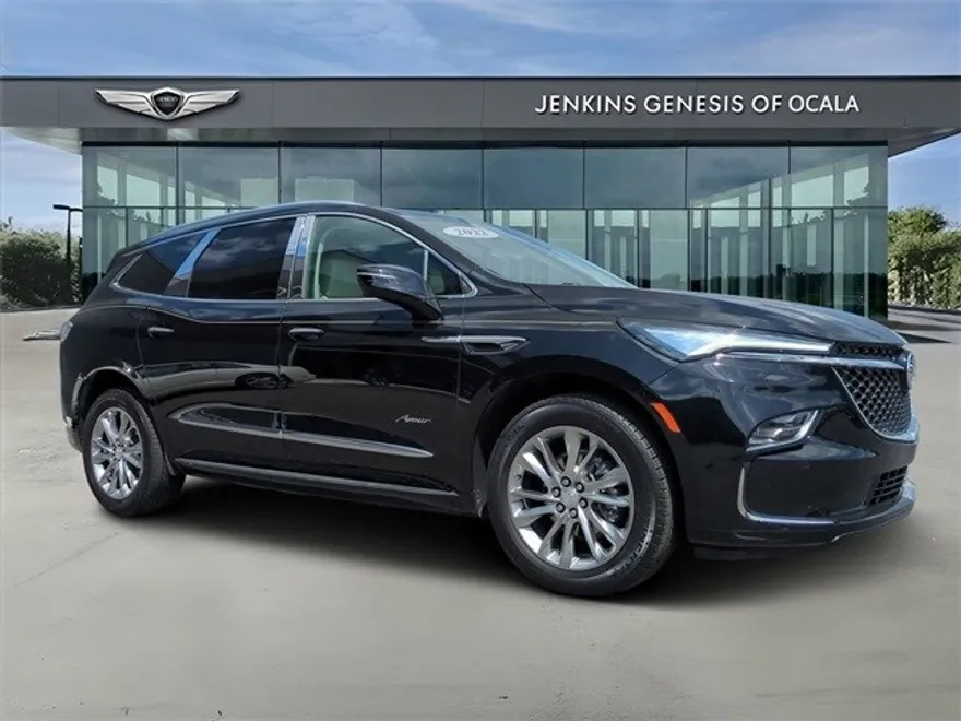 2022 Buick Enclave Avenir photo 1