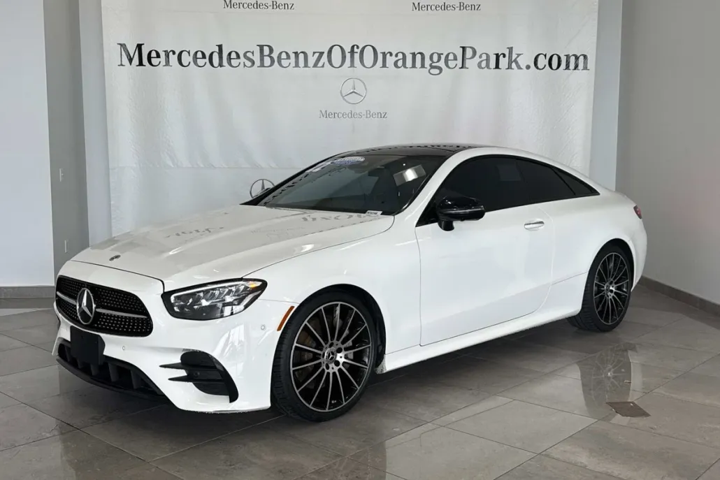 2022 Mercedes Benz E 450 Coupe photo 1