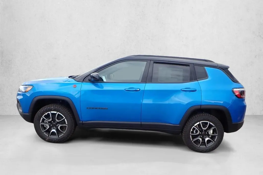 2026 Jeep Compass Trailhawk photo 1