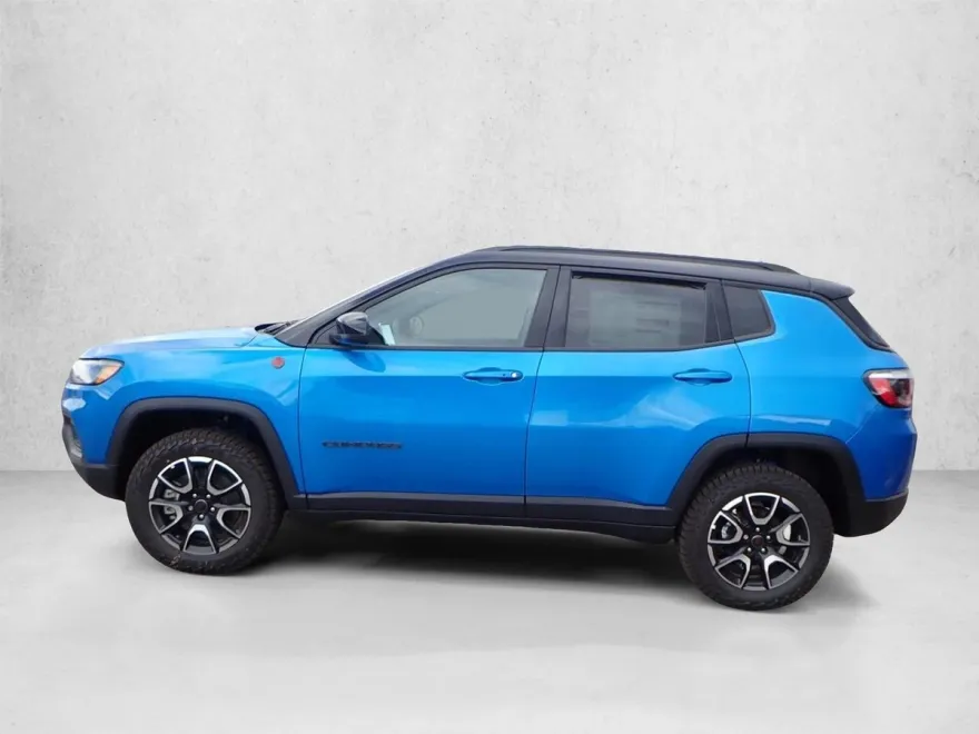 2026 Jeep Compass Trailhawk photo 1