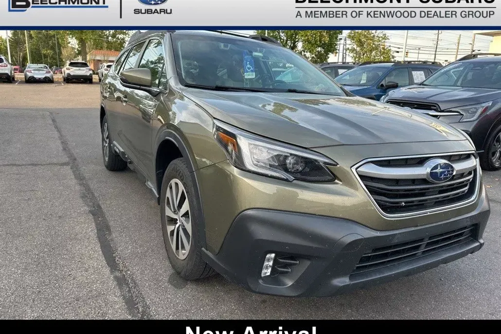 2021 Subaru Outback Premium photo 1