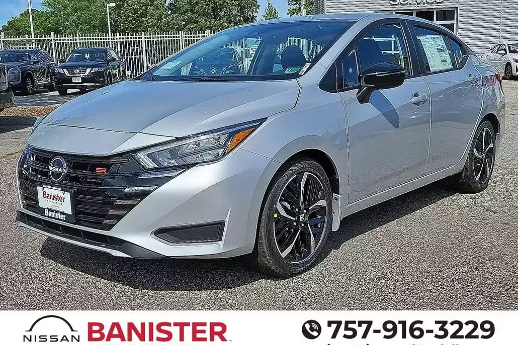 2025 Nissan Versa SR photo 1