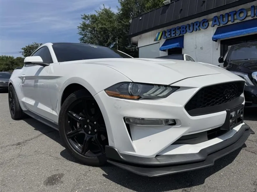2020 Ford Mustang EcoBoost Premium photo 1