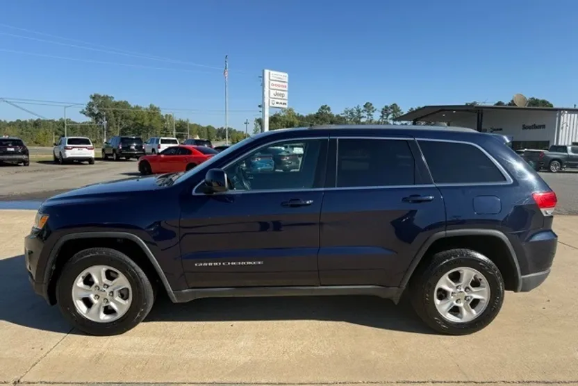 2016 Jeep Grand Cherokee Laredo photo 1